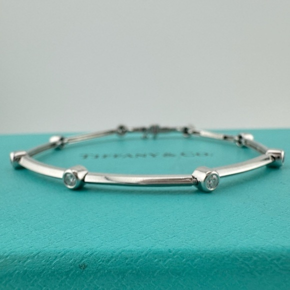 RARE Vtg. Tiffany & Co. Platinum Knife Cut Diamond Bezel Station Bracelet - Picture 4 of 7